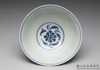 图片[2]-Stem bowl with Indian lotus scrolls in underglaze blue, Ming dynasty (1368-1644)-China Archive